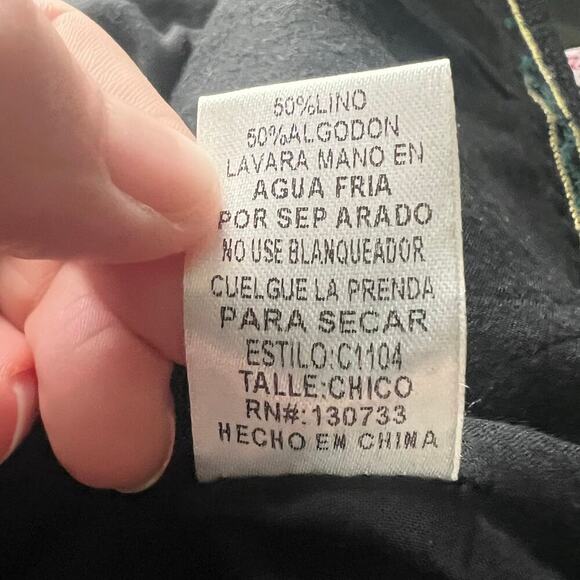 Altar’d State Woman’s Black Embroidered Floral Linen Blend Mini Skirt- Size S - Picture 5 of 7